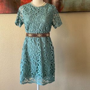 Sea foam green colored dress! 👗